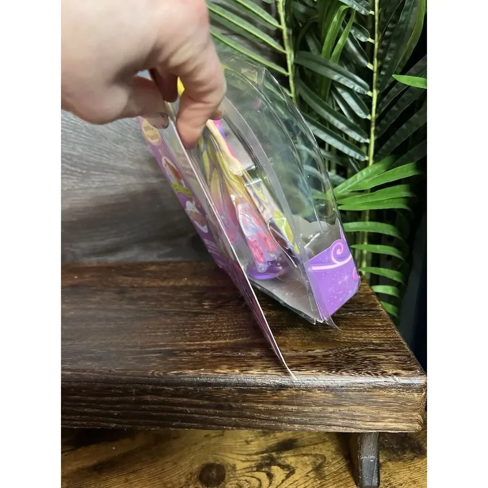 Spin Master FlutterBye Fairy Meadow Glider Buttercup. NIB!